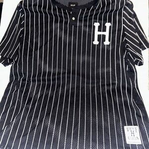 Huf Worldwide Collection Black And White Stripe Baseball Jersey Men's XXL
